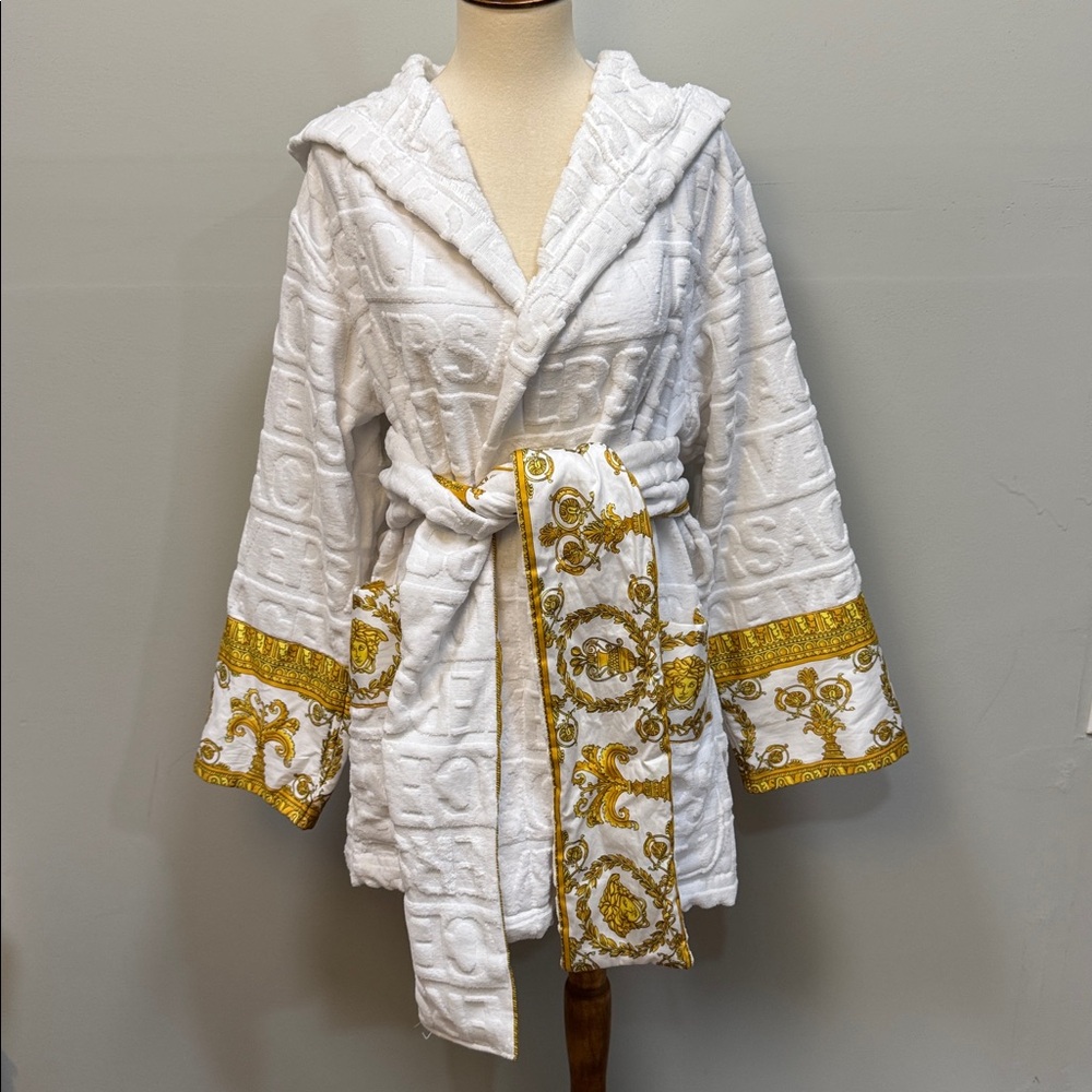 Versace Baroque hooded bathrobe women’s sz S, as is